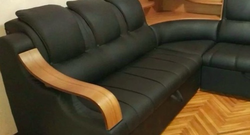 Перетяжка кожаного дивана. Адыгейск